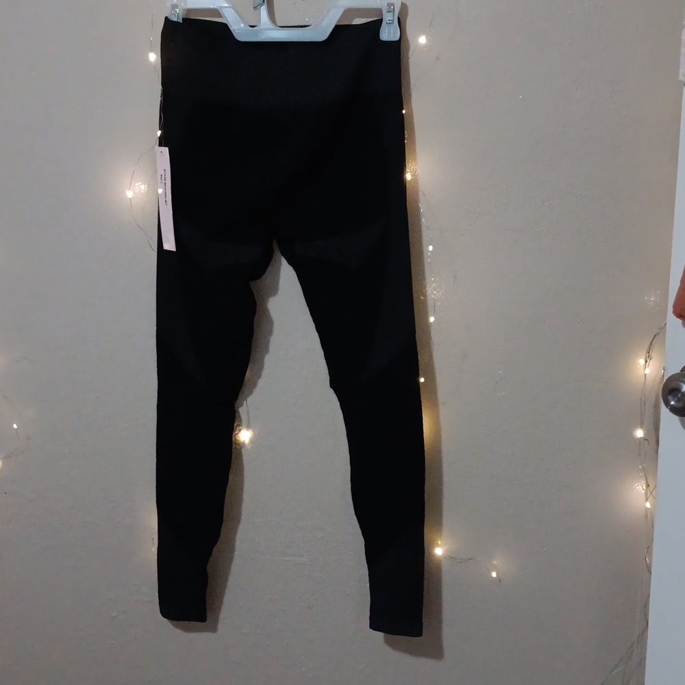 Running suits - Picture 3 of 4